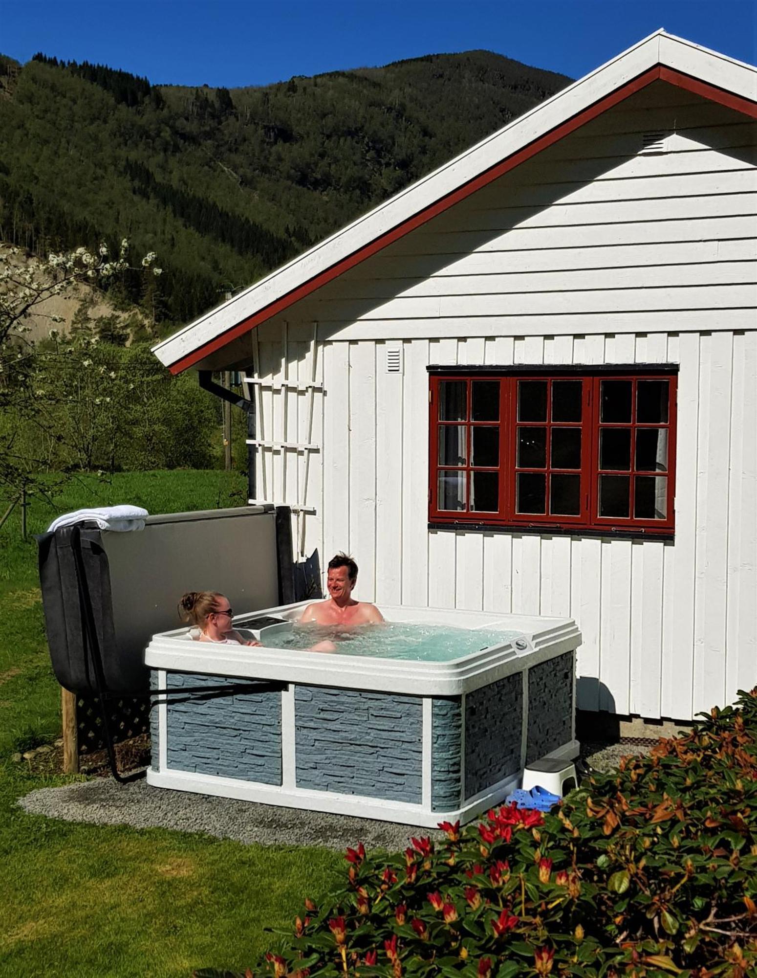 Dalhus - House With Jacuzzi Villa Norddal Kültér fotó
