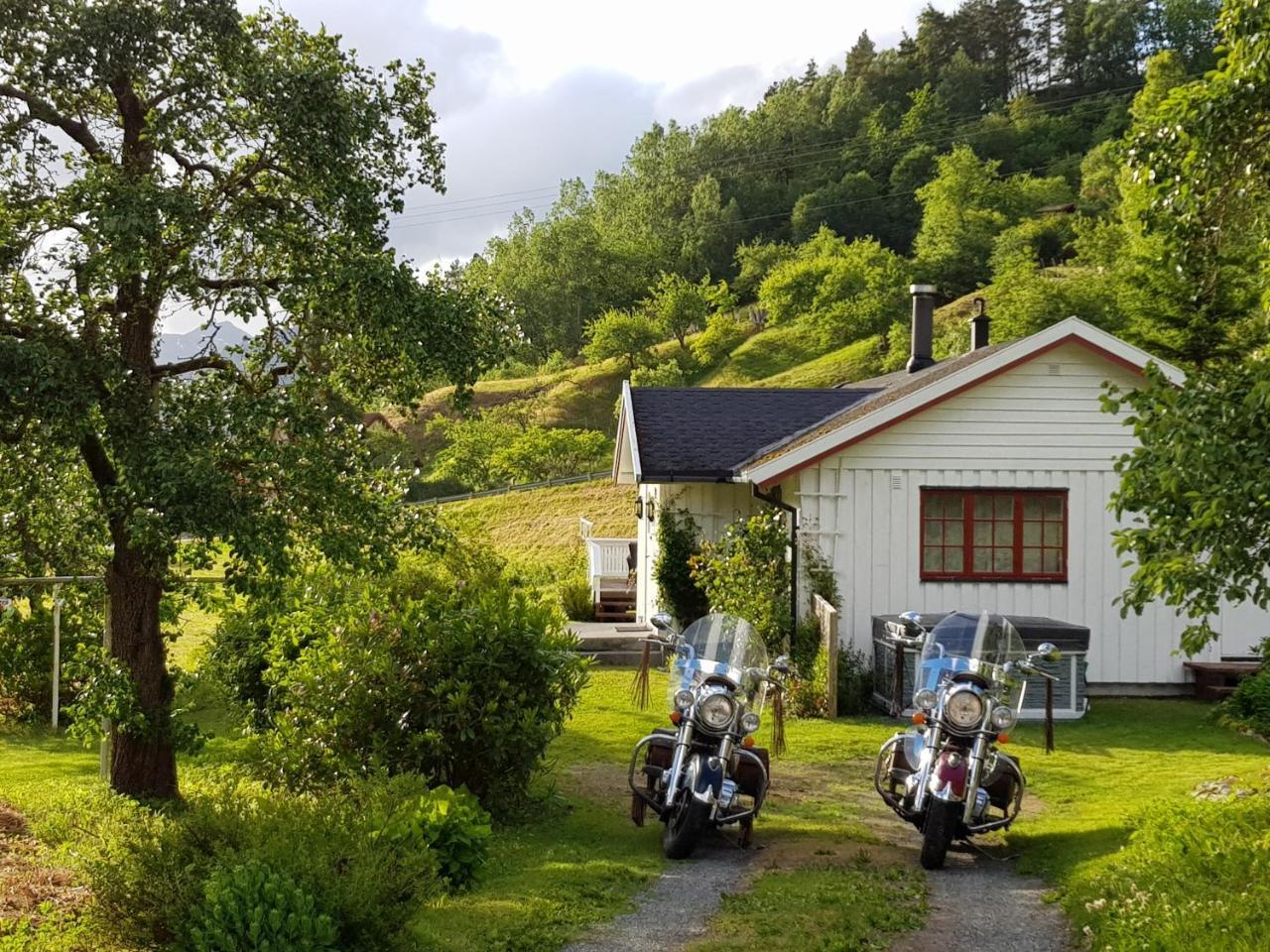 Dalhus - House With Jacuzzi Villa Norddal Kültér fotó